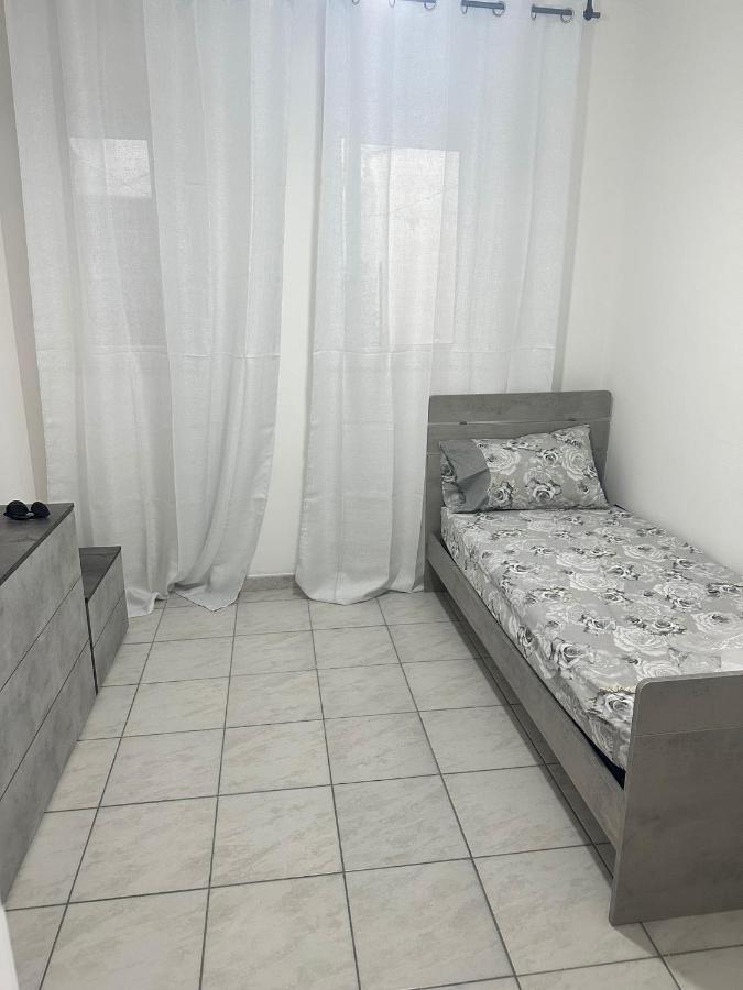 Home Center Acquisto CTA Exterior foto